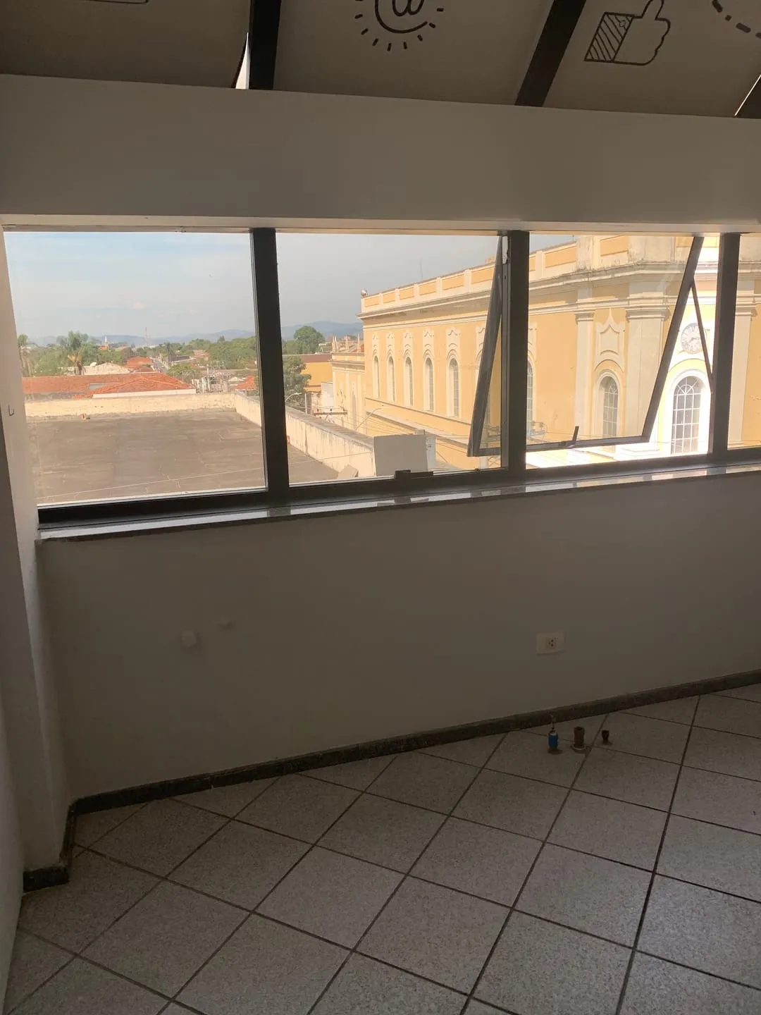 Imagem Comercial à venda 40M², Centro, Pindamonhangaba - SP | condominio antonio cozzi