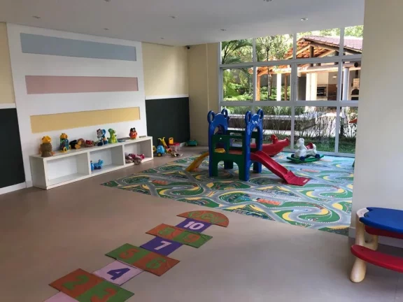 Imagem Vende-se lindo apartamento com varanda, 10° andar com vista panorâmica na região do Morumbi!