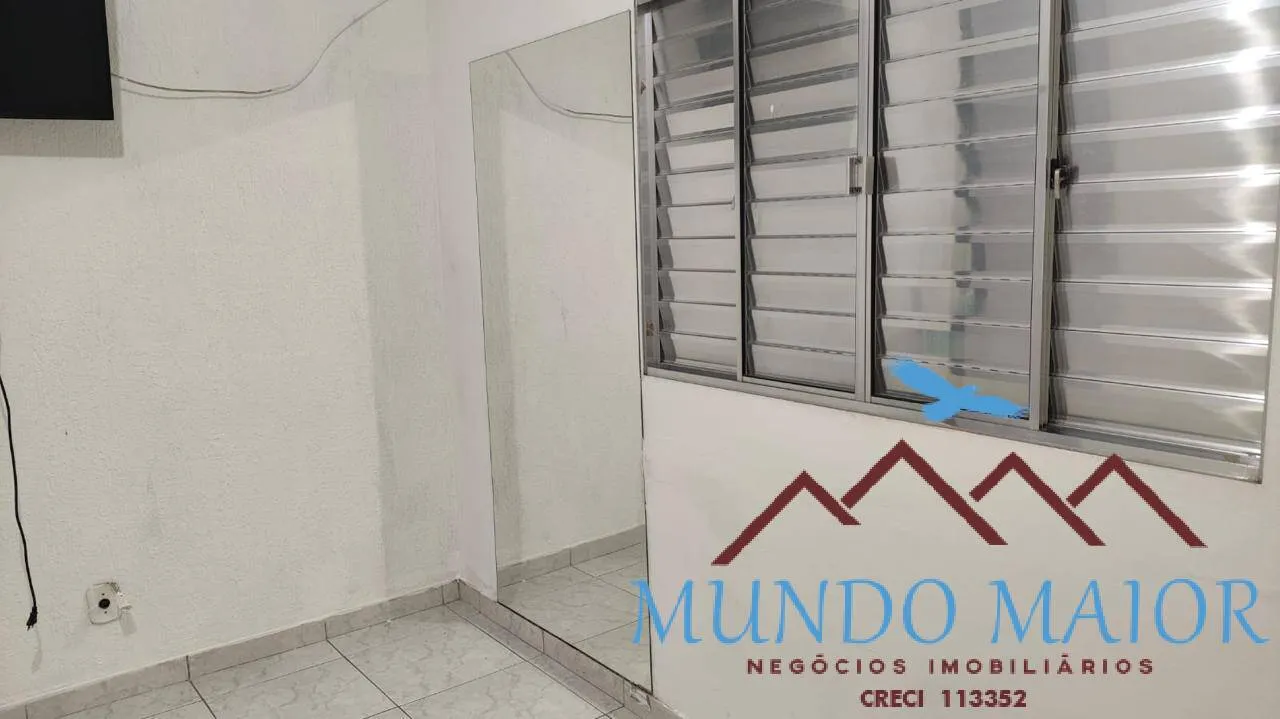 Imagem Assobradada Confortável 230m² em Bairro Simples e Prático!
