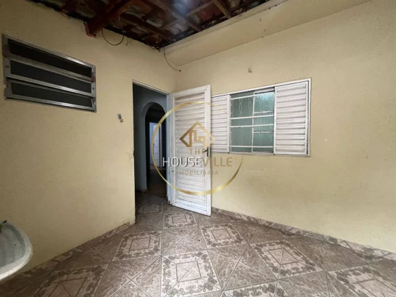 Imagem Casa com edícula, 5 Dormitórios, 250 m2, Jardim Satélite.
