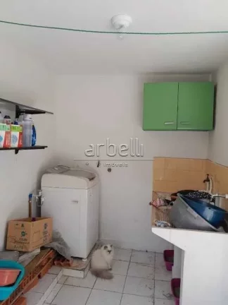 Imagem Casa com 150 M² com 2 dormitórios, 1 banheiro, sala, cozinha, área serviços, quintal, vaga de ga...
