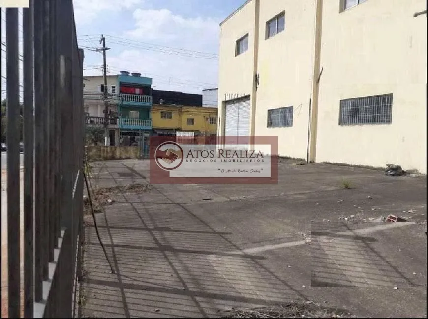 Imagem Galpão de 2.000m² com 4 banheiros em Socorro - SP: venda por R$ 40 mi e locação disponível.