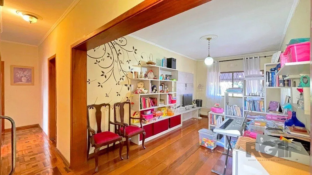 Imagem Casa 4 Dormitórios Bairro Gloria