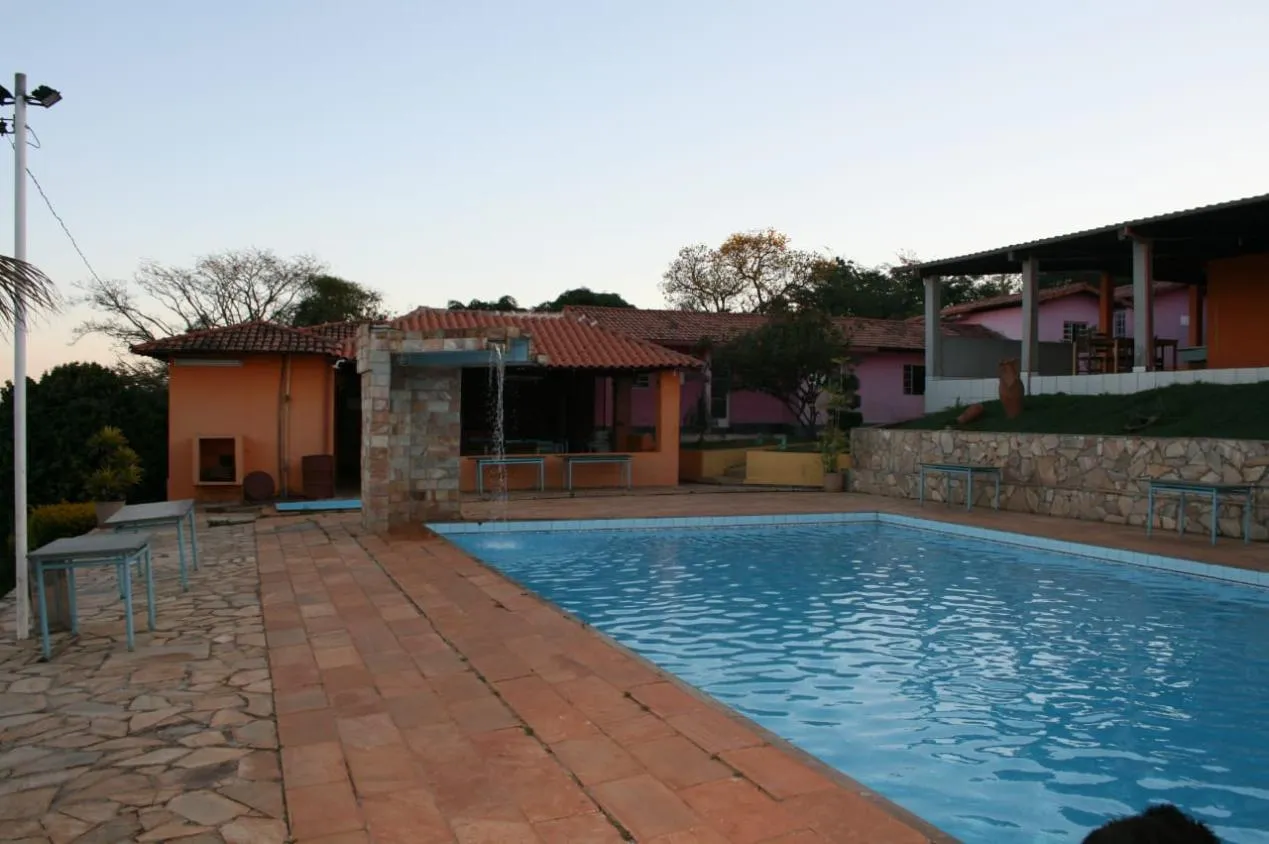 Imagem Vendo um belíssimo sítio em Betim (Vianópolis) com 42.600 m² de extensão.