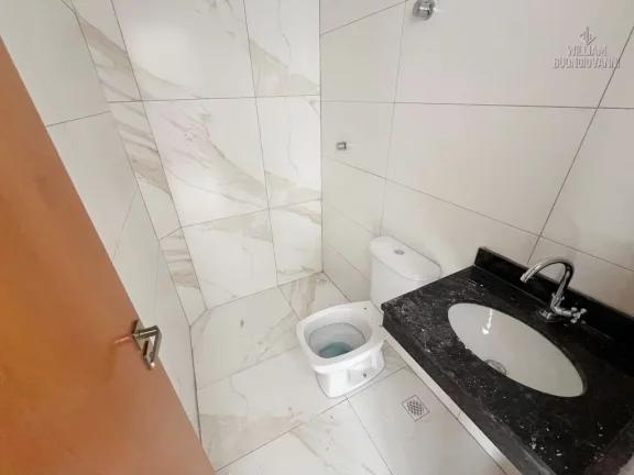 Imagem Casa de condomínio na Vila Tupi, 2 Dormitórios com Suíte! Sobreposta Alta!
