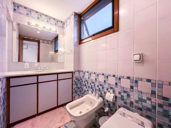 Imagem Apartamento para venda no bairro Moinhos de Vento em Porto Alegre