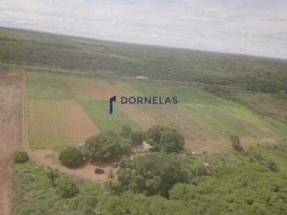 Imagem ÁREA RURAL AS MARGENS DA BR-020 18,9 HECTARES O CÓRREGO PASSA DENTRO ESTUDA TROCA
