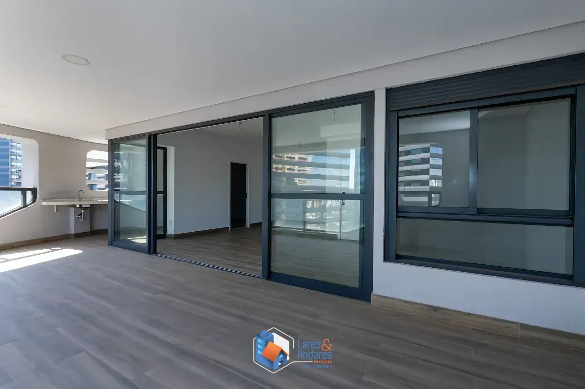 Imagem Apartamento para venda em Chácara Santo Antônio (Zona Sul) com 3 quartos, sendo 3 suítes, 162m²