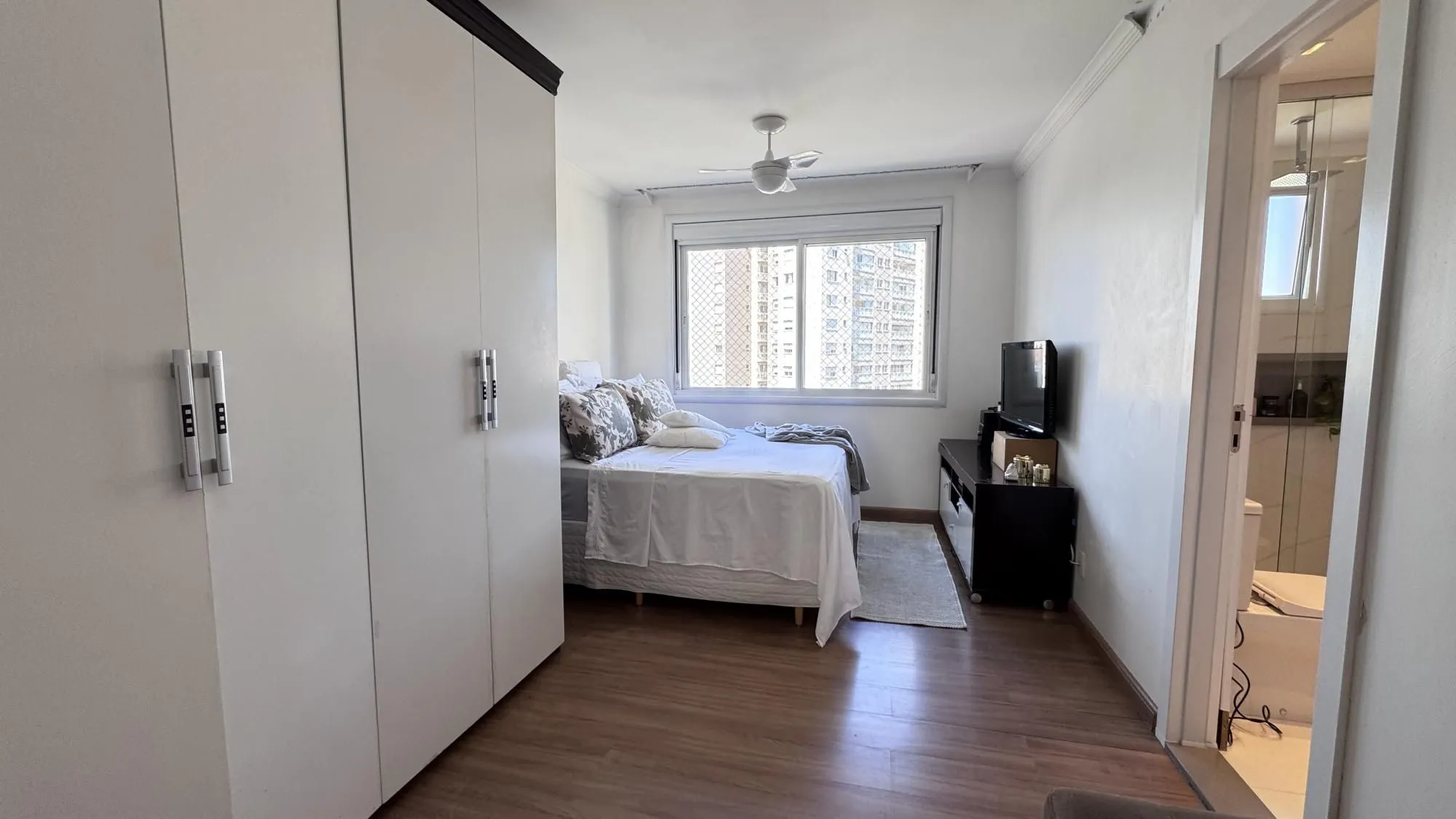 Imagem Apartamento no Condomínio Oslo com 3 Suítes à Venda no Jardim Europa