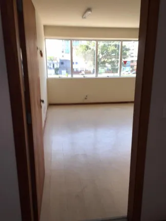 Sala Comercial à Venda, 27 m² em Praia de Belas - Porto Alegre