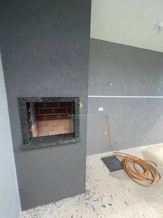 Imagem Casa em Guaratuba, Bairro Coroados 200 metros do mar, com Piscina.