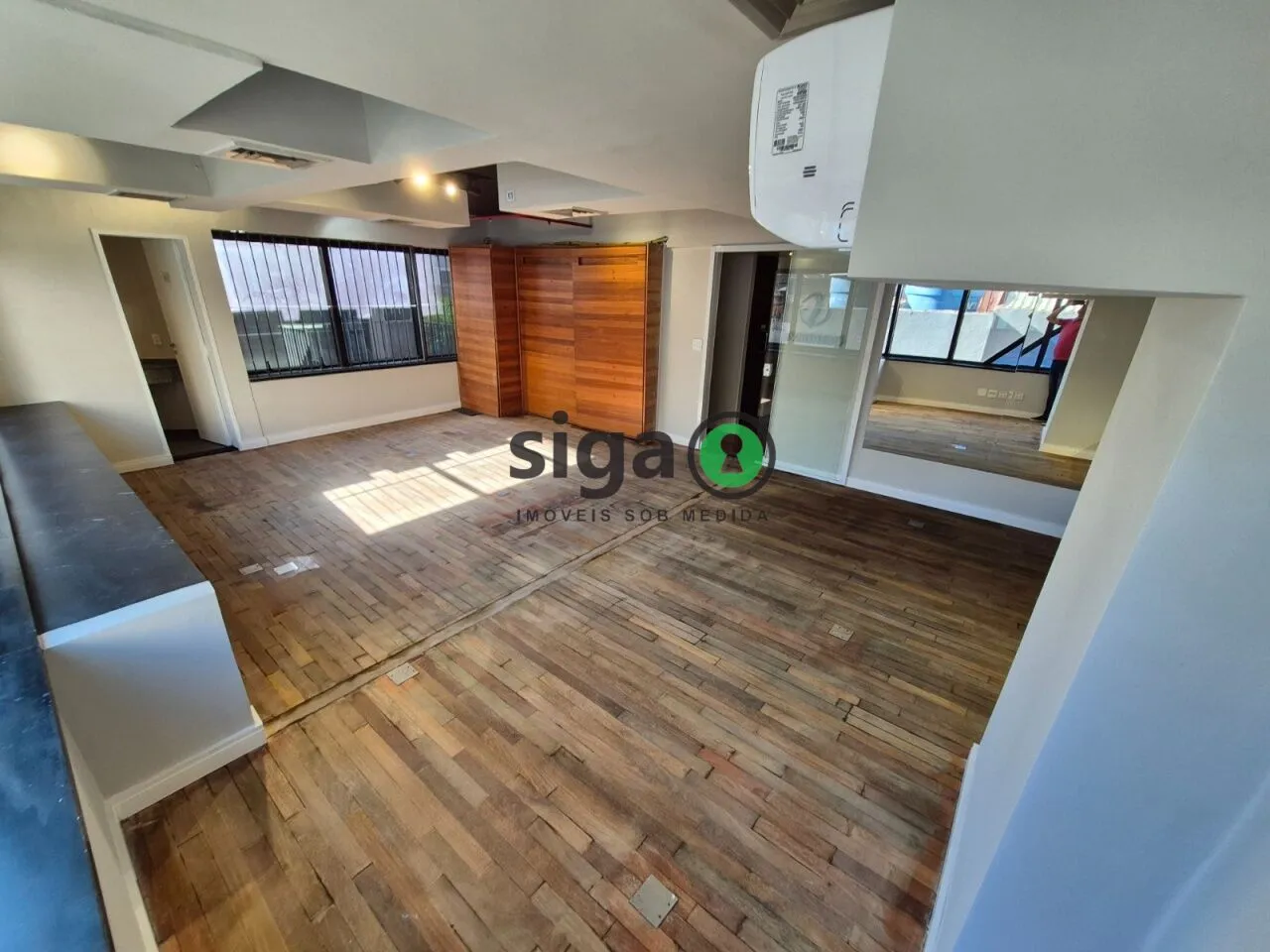 Imagem Sala / Conjunto Comercial a venda ou locação no Itaim Bibi com 142m²