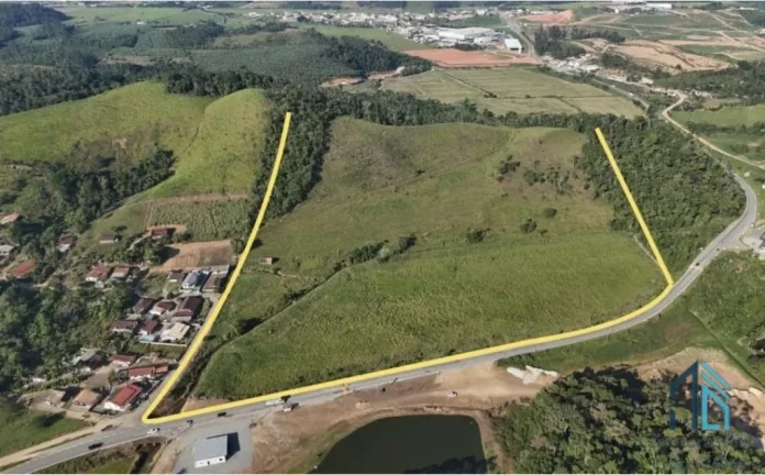 Foto do imóvel Terreno 138 mil m2, próximo Baln. Barra Velha e ao centro em São João do ITAPERIU -SC