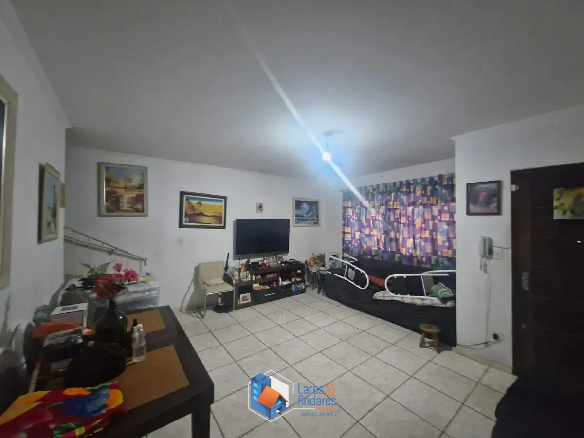 Imagem Casa para venda em Vila Carbone com 4 quartos, sendo 2 suítes, 138m²