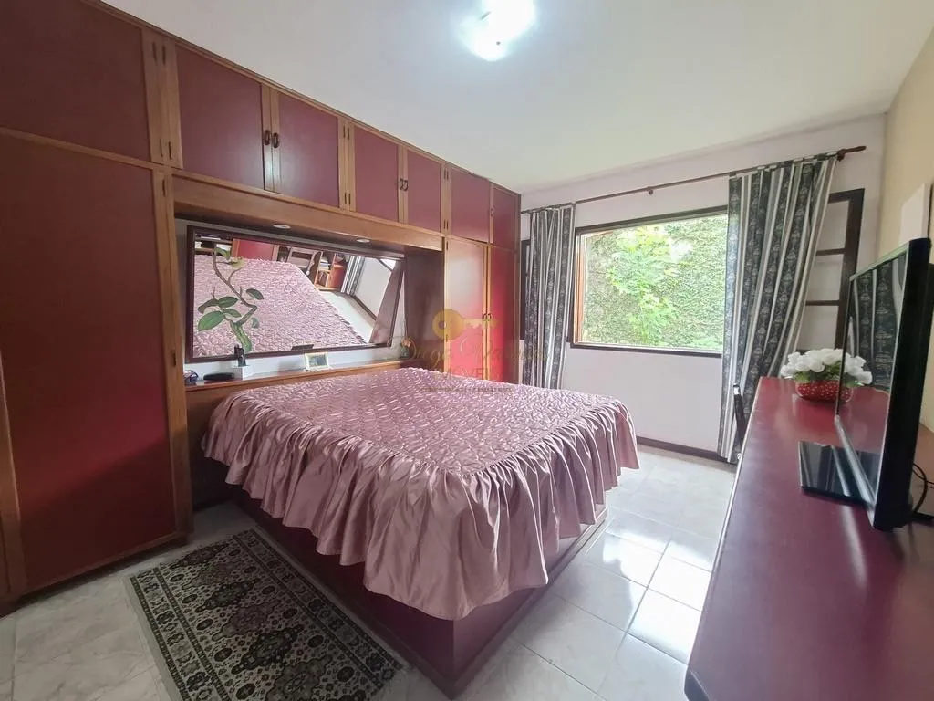 Imagem Casa para Venda em Teresópolis / no bairro Albuquerque