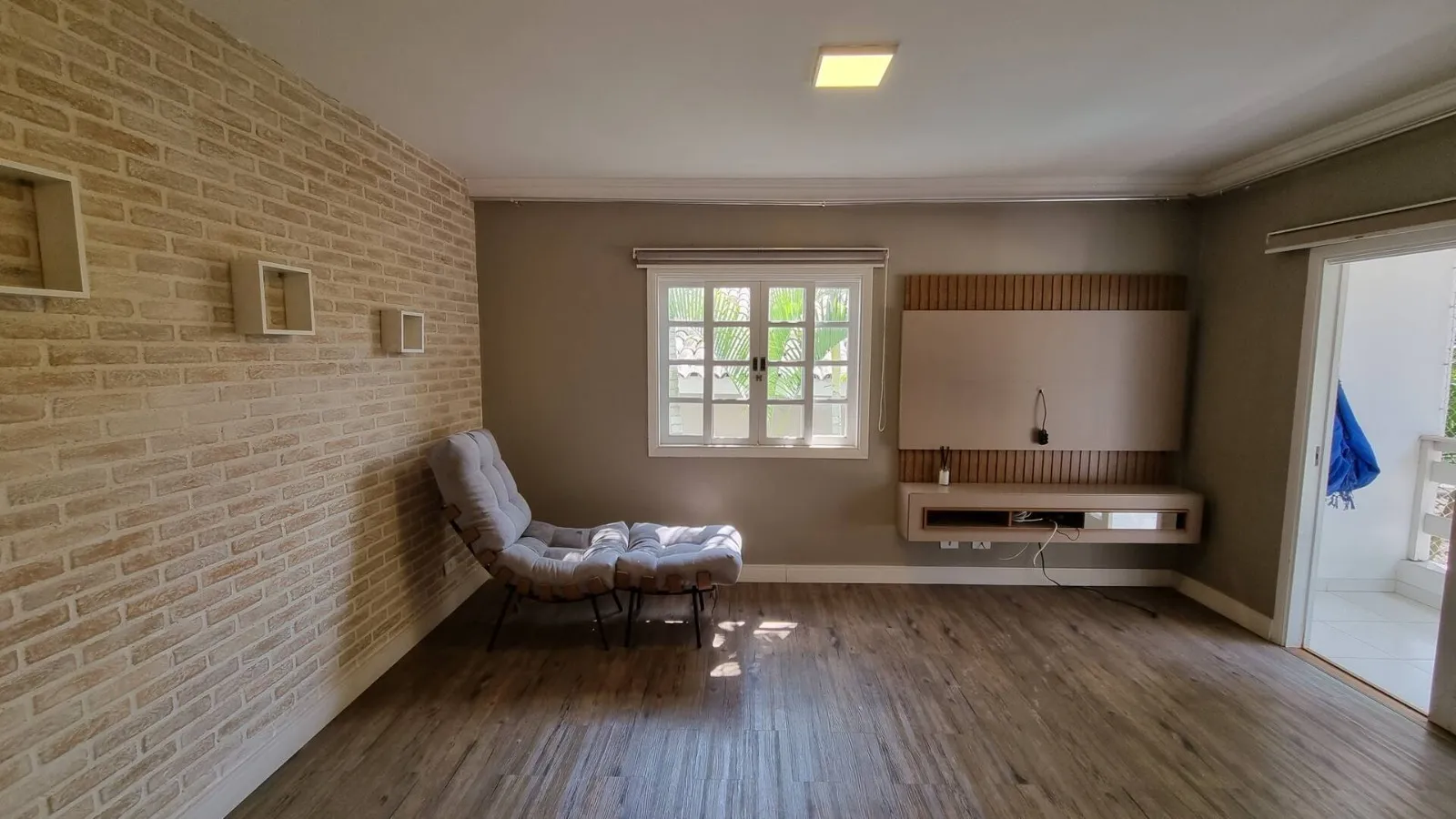 Imagem Oportunidade: Linda Casa Reformada no Alphaville Residencial 9