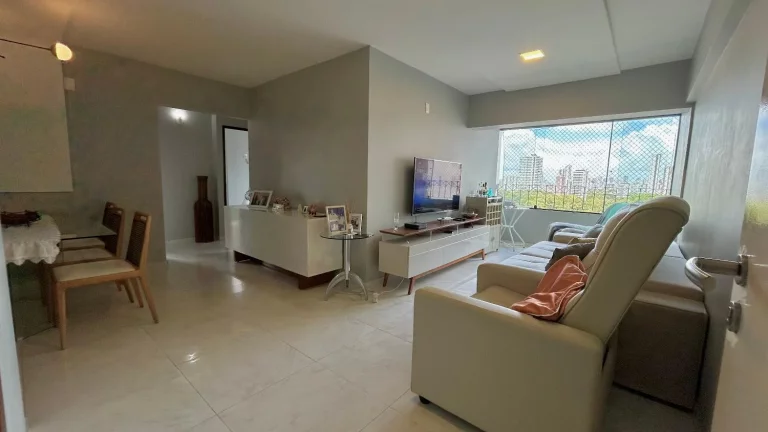 Foto do imóvel Apartamento com 86m , 03 quartos em Casa Amarela! em Rua Antônio de Castro