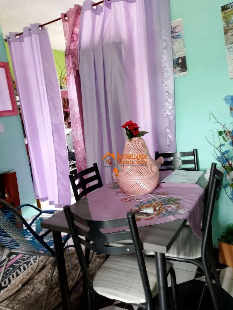 Imagem Apartamento com 2 dormitórios à venda por R$ 185.000,00 - Jardim IV Centenário - Guarulhos/SP