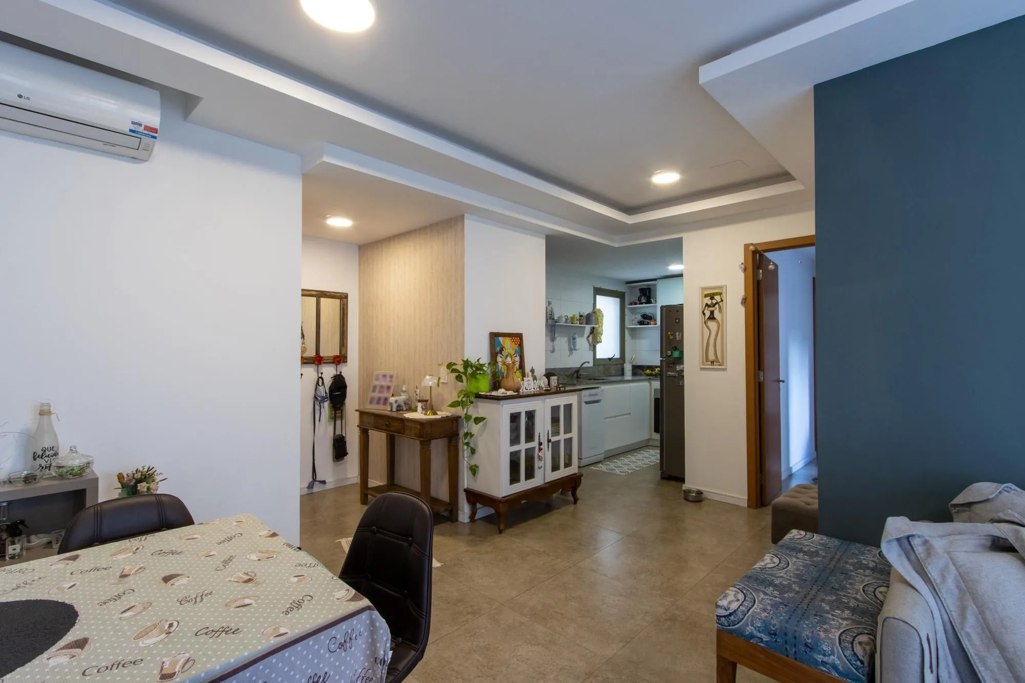 Imagem Apartamento 3 Dormitórios com Suíte | Sol da Manhã ️ | Churrasqueira | Vista para o Guaíba
