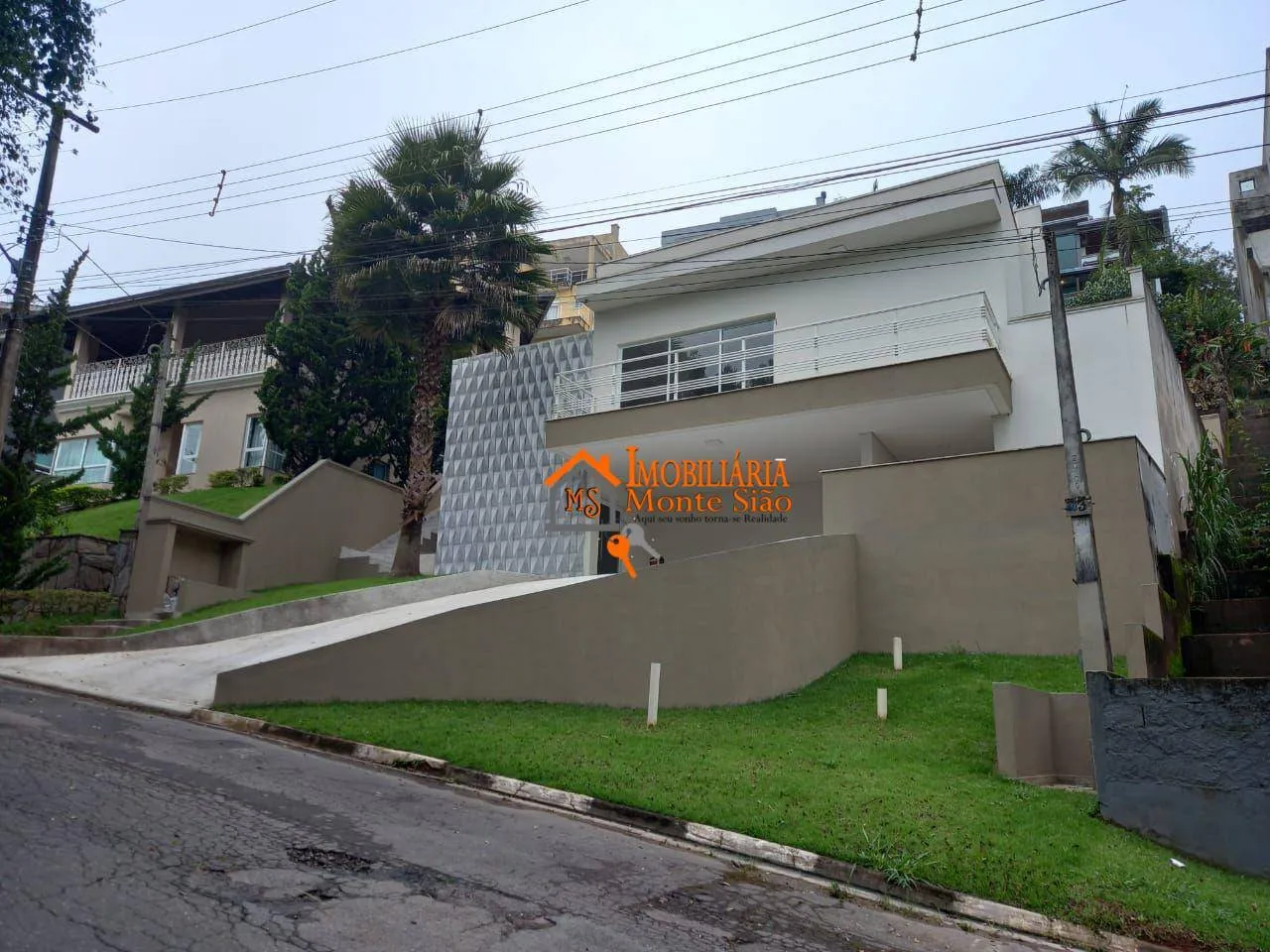 Foto do imóvel Casa com 3 dormitórios à venda, 250 m² por R$ 1.890.000,00 - Jardim Imperial Hills III - Arujá/SP