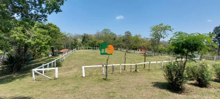Imagem Área para Venda em São Roque, Jardim Boa Vista, 2 dormitórios, 3 banheiros