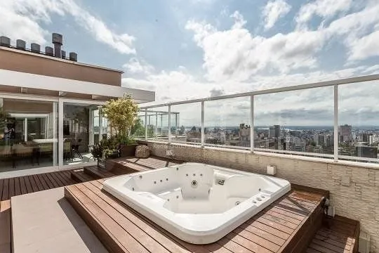 Imagem Cobertura para Venda - 626m², 6 dormitórios, sendo 6 suites, 7 vagas - Rio Branco