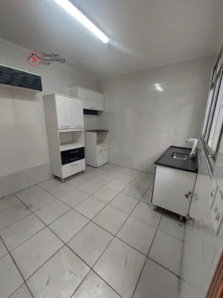 Imagem Sobrado a venda, a 600 metros do metrô Vila Prudente, com 2 dormitórios e vaga de garagem.