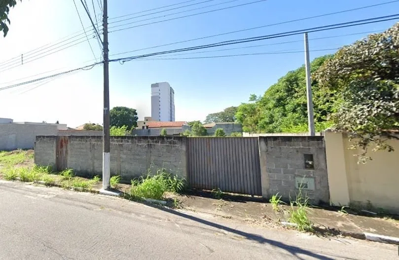 Imagem Oportunidade Única: Terreno Plano de 720m² no Residencial Dr. Lessa, Ideal para Construir a Casa dos Seus Sonhos Perto do Shopping Pátio Pinda!