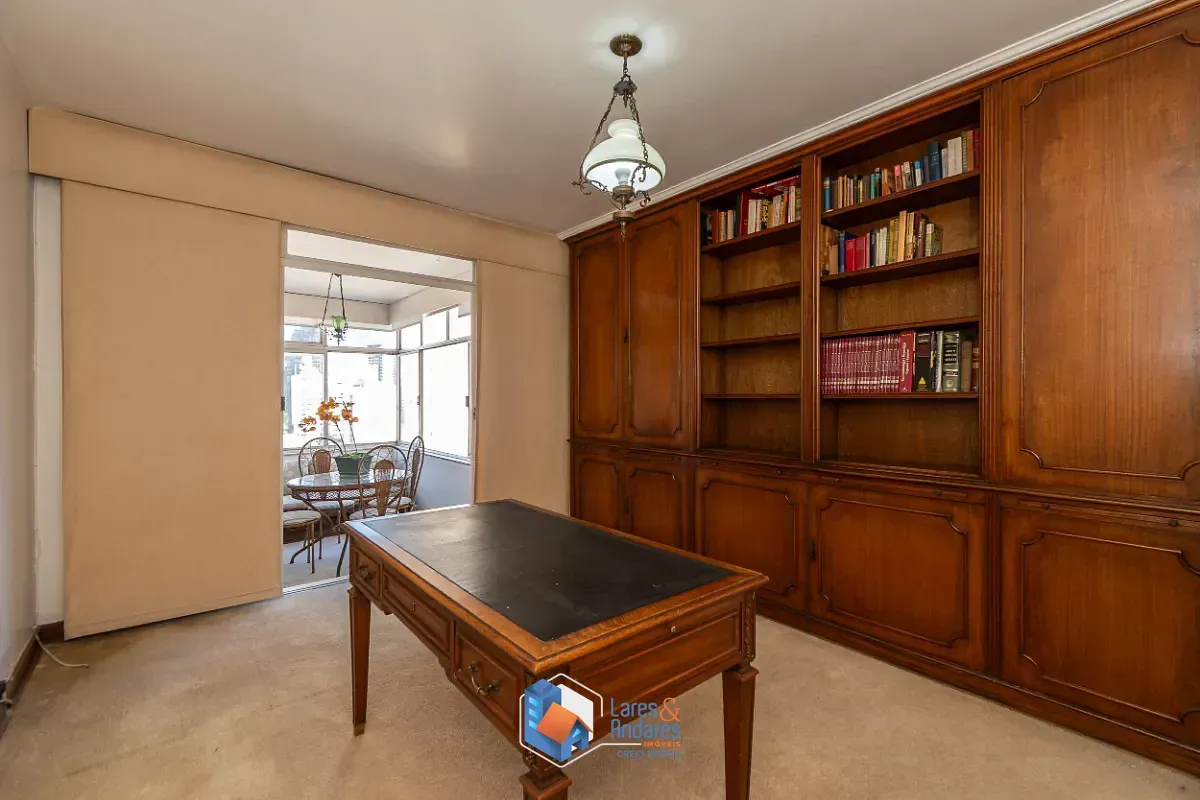 Imagem Apartamento para venda em Morro dos Ingleses com 3 quartos, sendo 1 suíte, 220m²