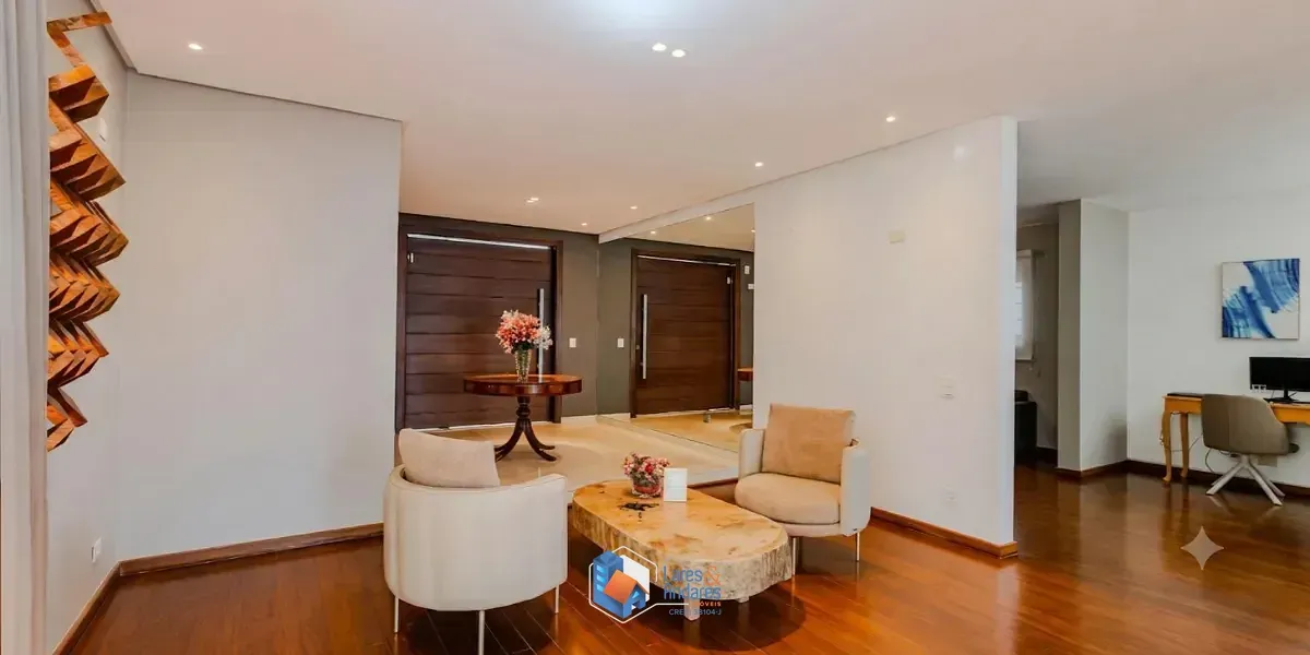 Imagem Casa para venda em Pacaembu com 3 quartos, sendo 3 suítes, 350m²