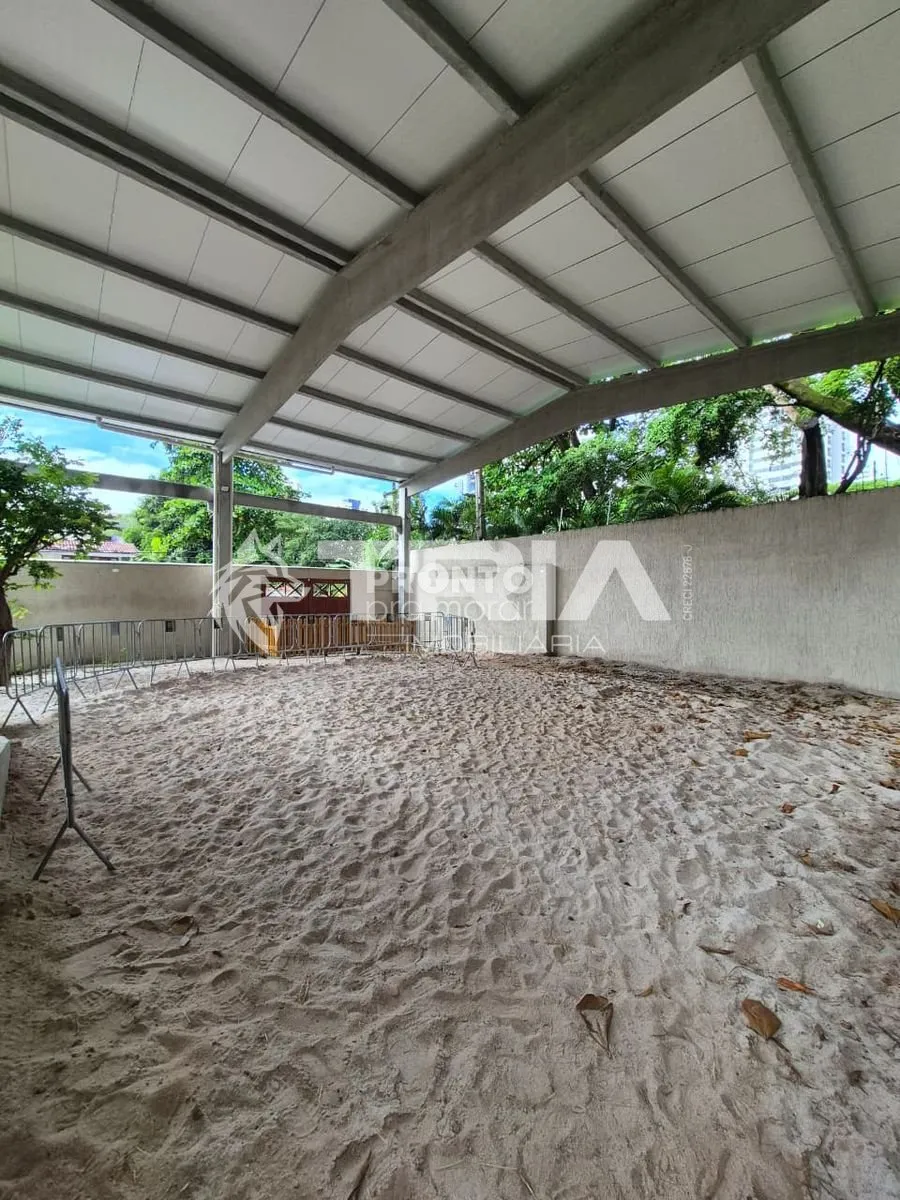 Imagem Comercial de 2 quartos, 248m² no bairro Boa Viagem, em Recife