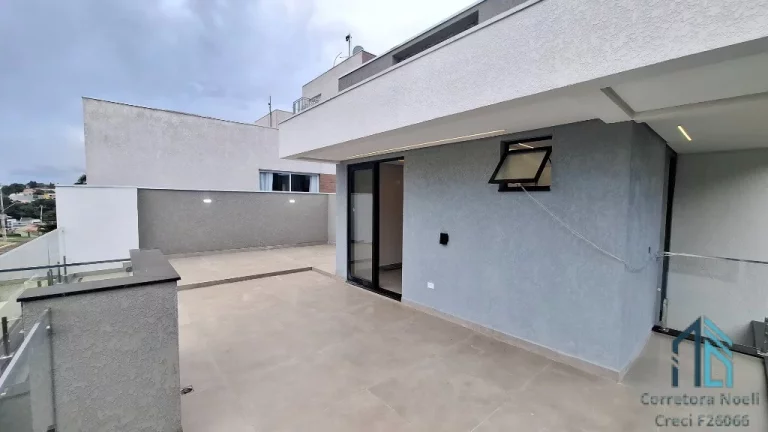 Imagem Sobrado alto padrão de esquina, com ático e terraço, 03 suítes, no Boa Vista em Curitiba PR