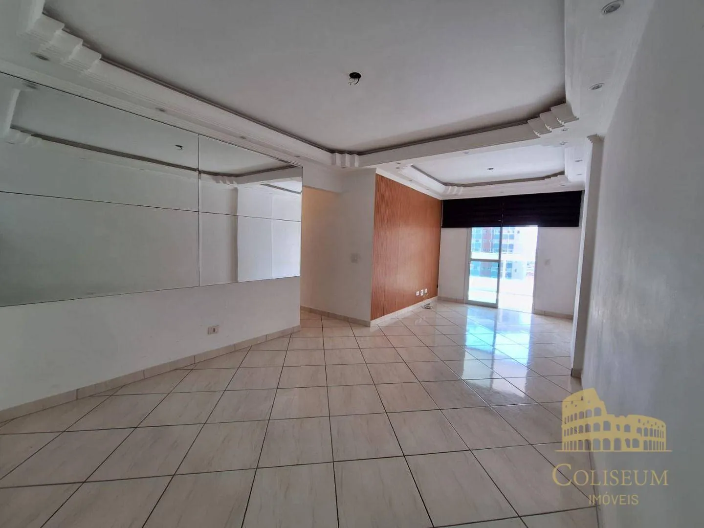 Imagem Apartamento com 3 dormitórios à venda, 115 m² por R$ 730.000,00 - Vila Assunção - Praia Grande/SP