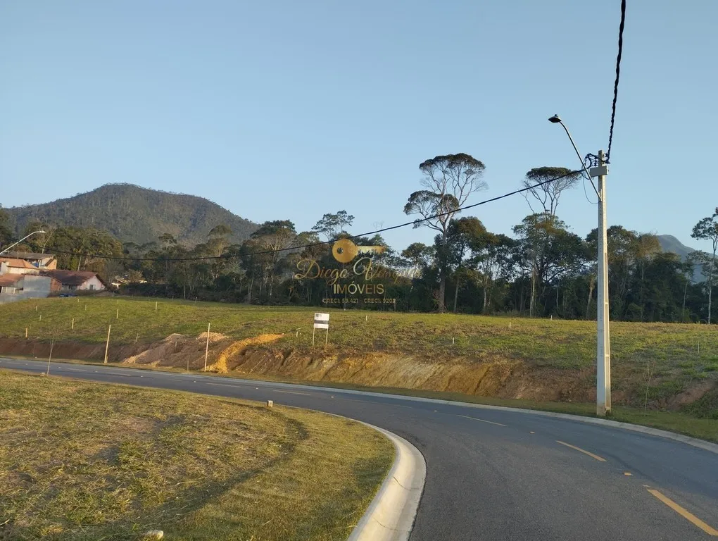 Imagem Terreno em Condomínio para Venda em Teresópolis / RJ no bairro Ermitage