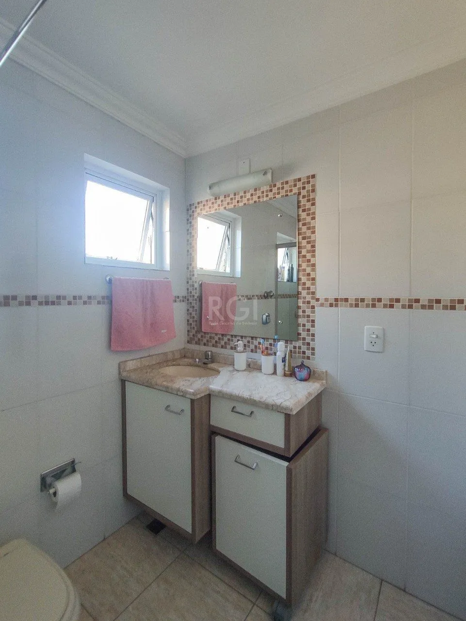 Imagem Apartamento no bairro Menino Deus - 2 dormitórios