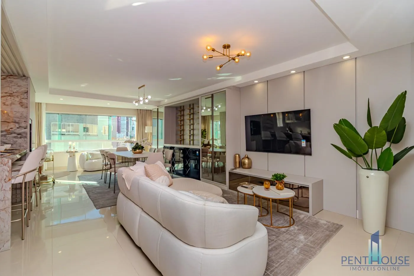 Imagem Apartamento Zona Central para Venda em Balneário Camboriú, CENTRO, 3 dormitórios, 3 suítes, 4 banheiros, 3 vagas