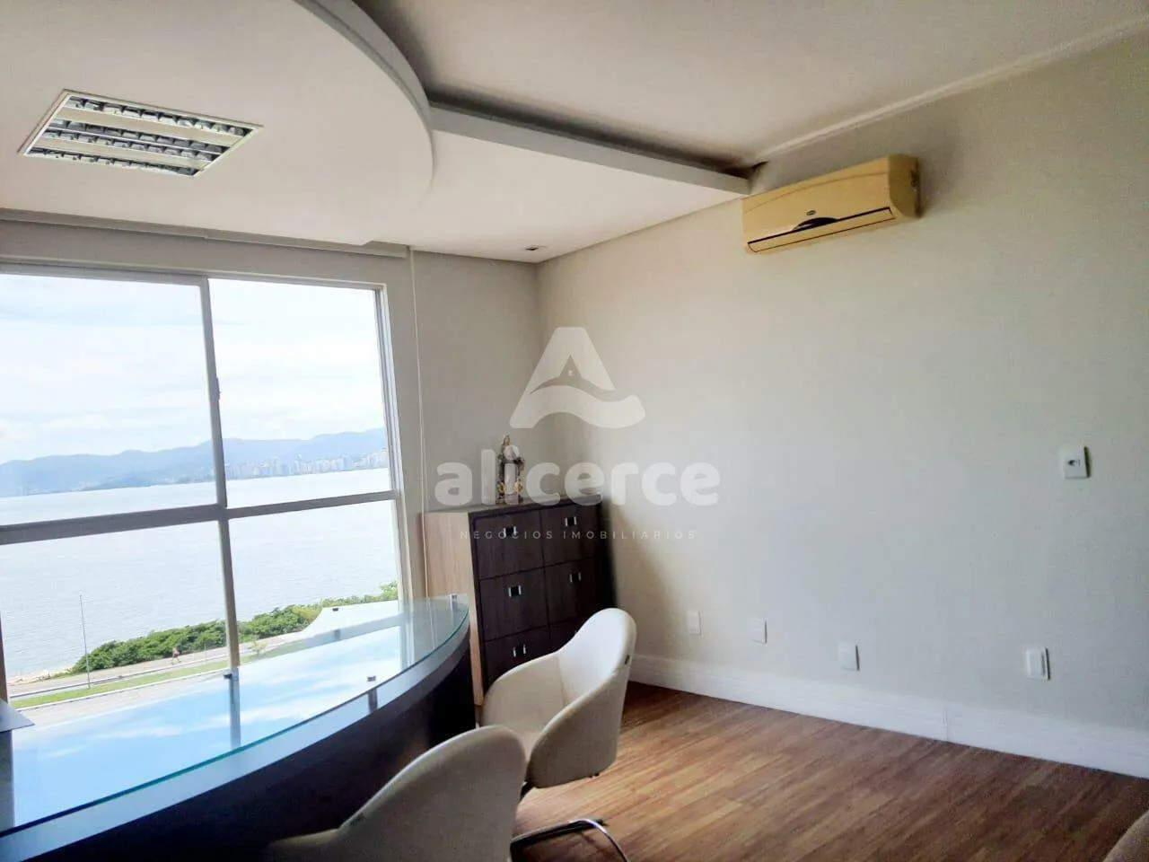 Imagem Salas Comerciais com 167m² para Aluguel no Estreito/Continental, Florianópolis/SC.