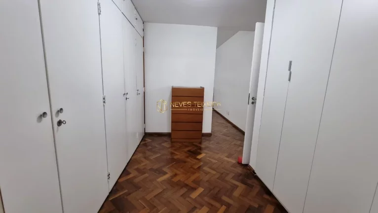 Imagem Nascente, Meio de Quadra, Andar Alto, Vazado, Vista Livre!!! SQS 110