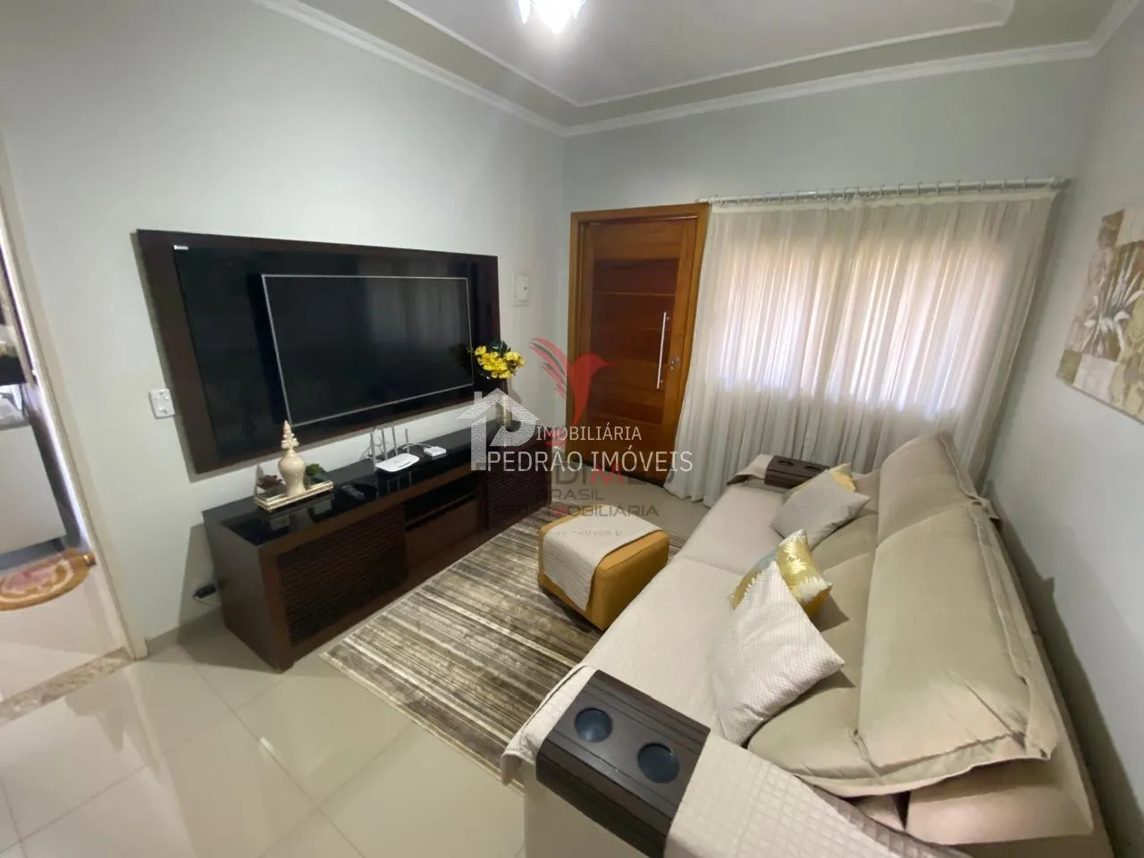 Imagem Sobrado de 3 quartos, 200m² no bairro Vila Santa Cecília, em Lençóis Paulista