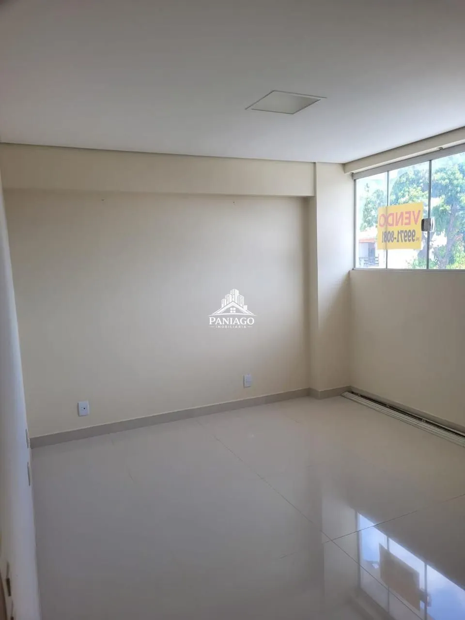 Imagem Sala Comercial Mobiliada à Venda no Edifício Copa Executive Center
