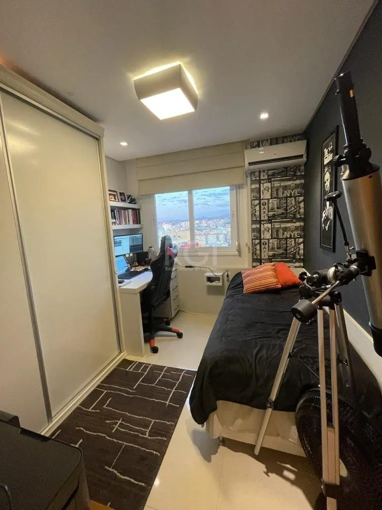 Imagem Apartamento para Venda - 64.67m², 2 dormitórios, sendo 1 suites, 1 vaga - Cidade Baixa, Porto Alegre