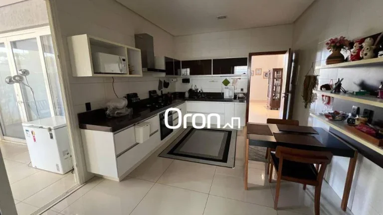 Imagem Casa à venda, 299 m² por R$ 3.500.000,00 - Jardins Atenas - Goiânia/GO