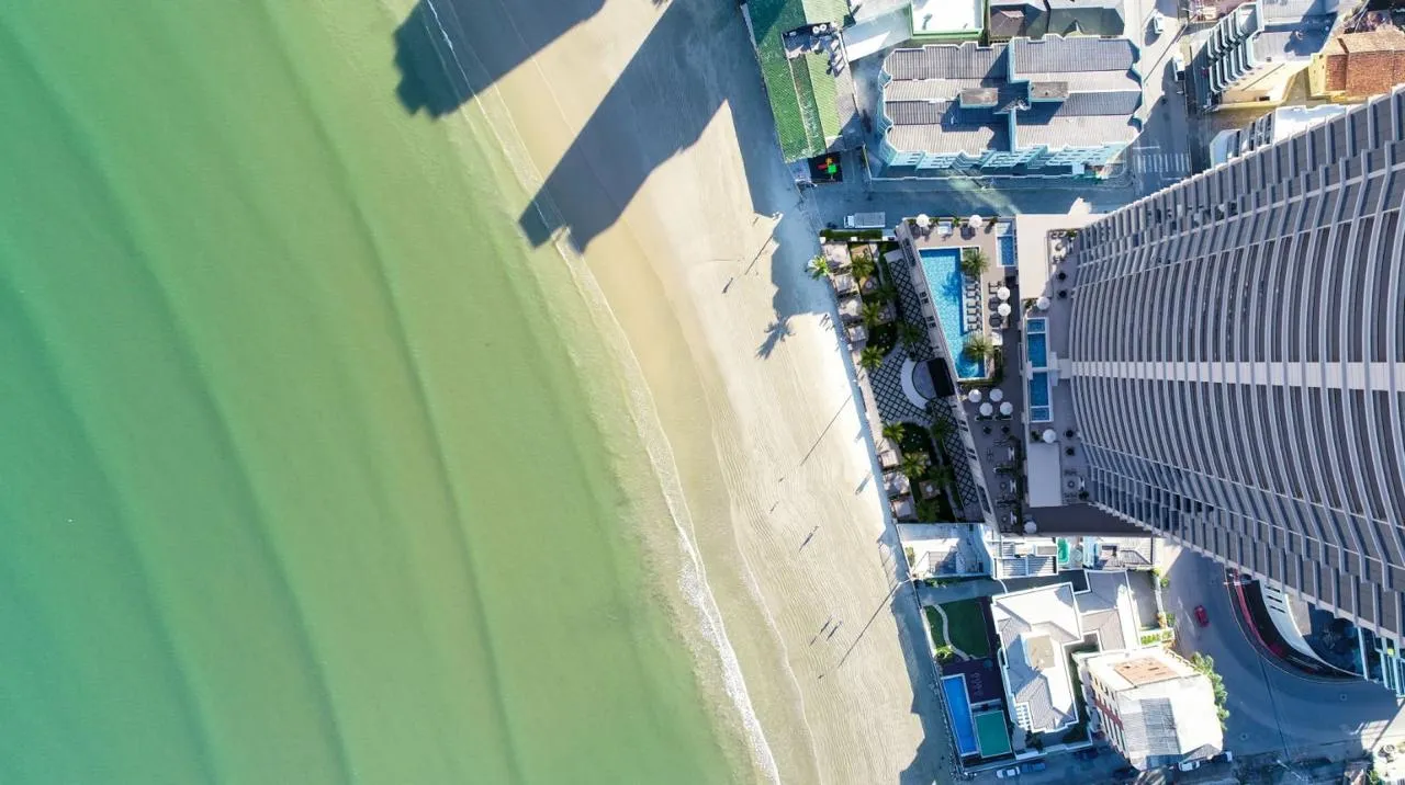 Imagem Apartamento com vista para o mar à venda com 300m2 por R$ 10.500.000,00