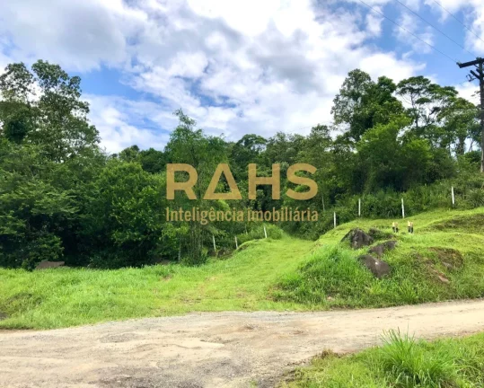 Amplo terreno de frente para a BR 101, em Pirabeiraba, Joinville. Baixou de R$1.990.000,00 por R$1.8...