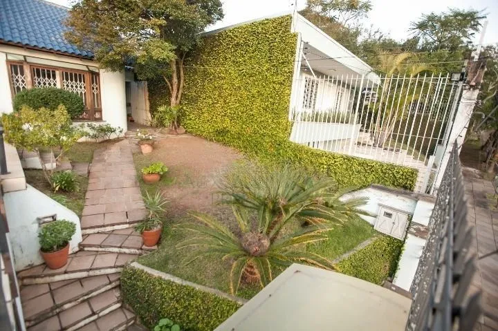 Imagem Casa 5 Suítes/ Três Figueiras