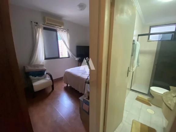 Imagem Apartamento para Venda de 2 dormitórios - Quadra da Praia do Itararé / São Vicente