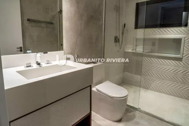 Imagem Residência de Luxo com Cinema Privativo, Elevador e Piscina com Telão Riviera de São Lourenço