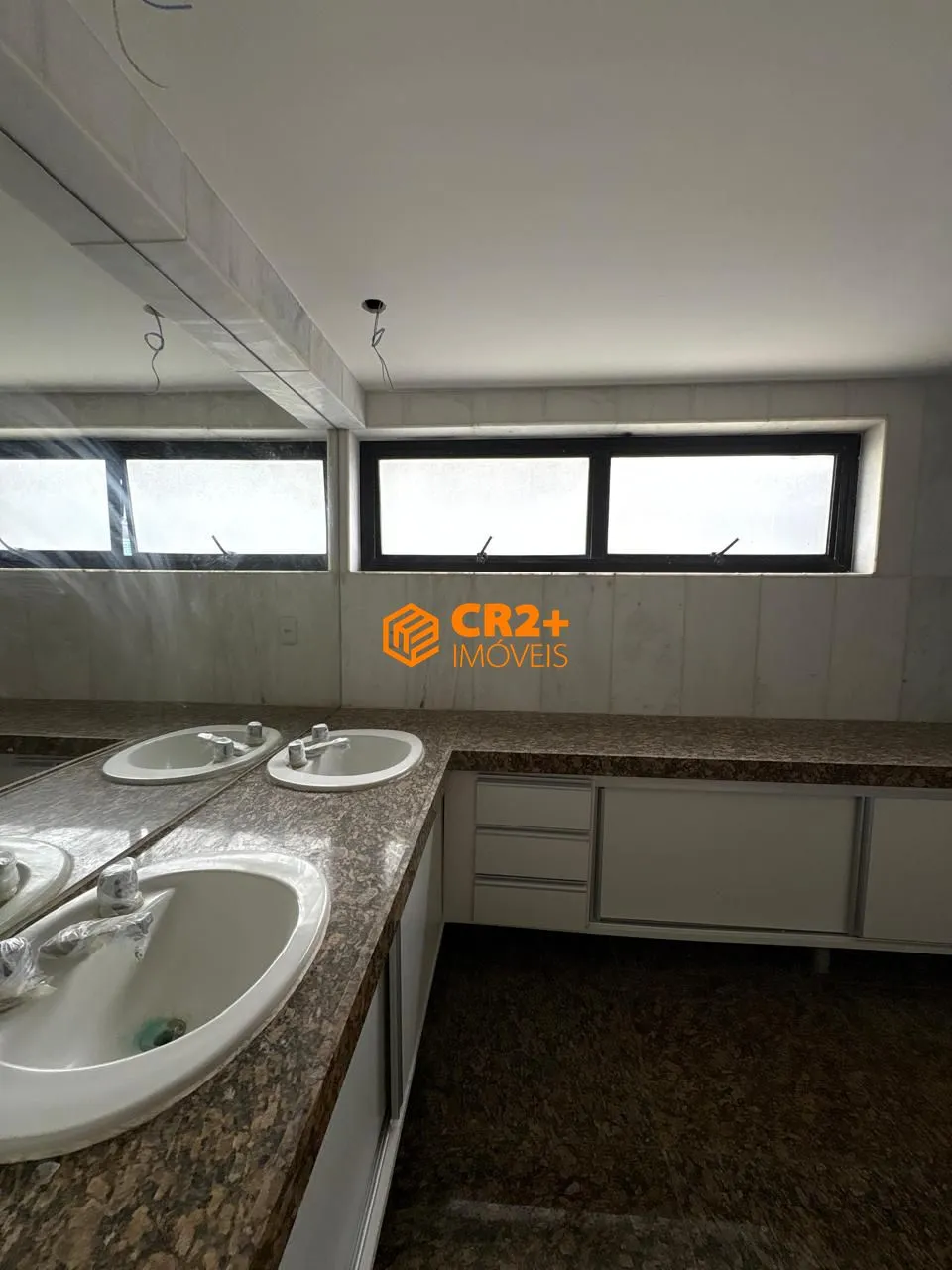 Imagem APARTAMENTO A VENDA - 4 SUITES - 405M - VARANDA- 4 GARAGENS