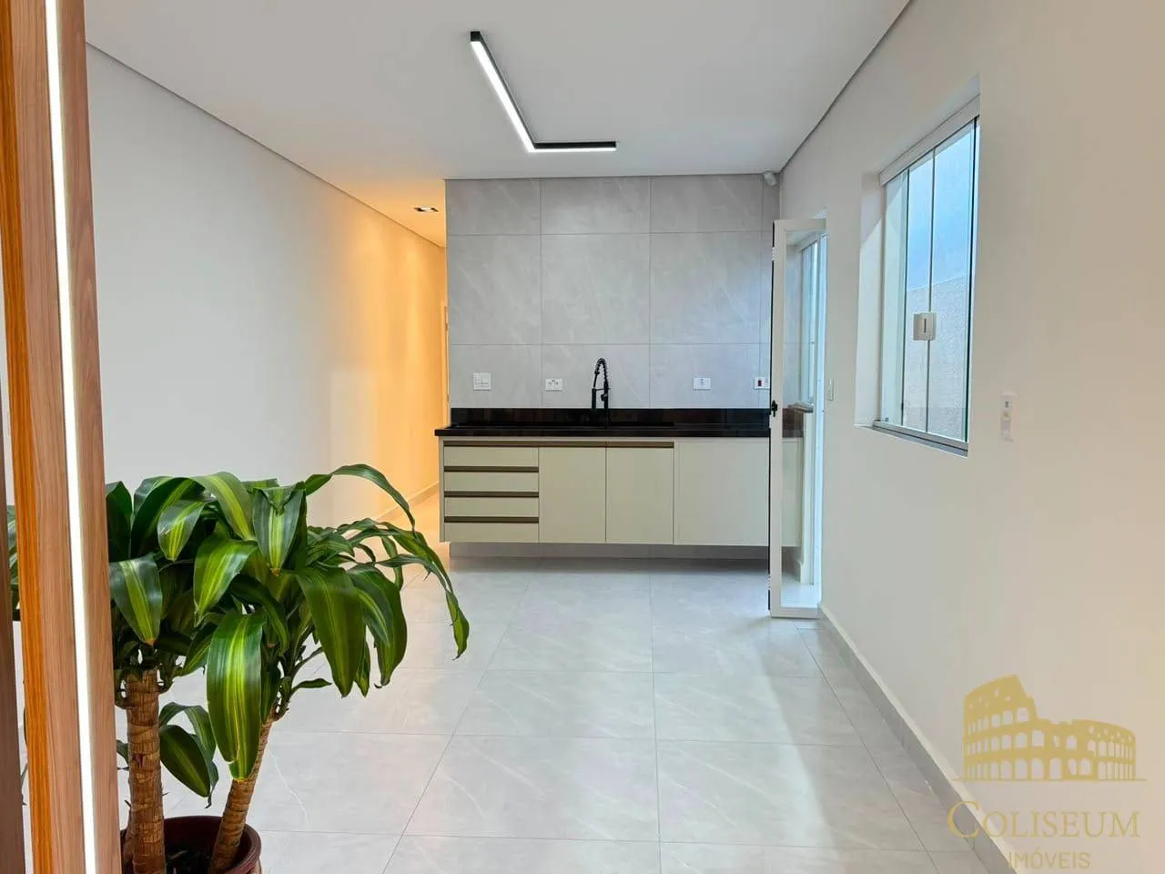 Imagem Linda Casa na Vila Guilhermina, 3 Dorms c/2 suítes, 2 Vagas - Fino Acabamento