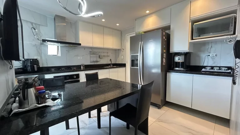 Imagem Apartamento com 124m em Setúbal!